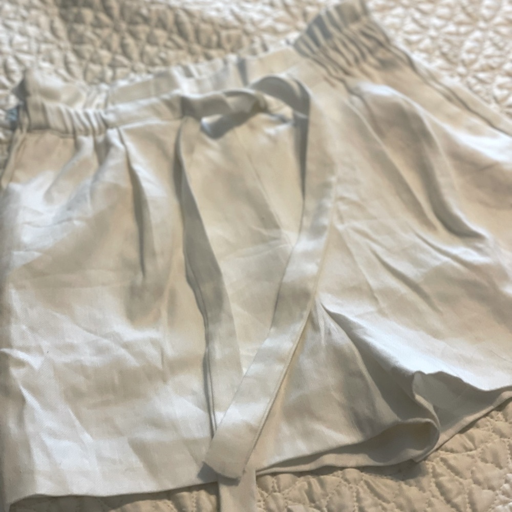 Express Women’s High Waisted Paper bag shorts